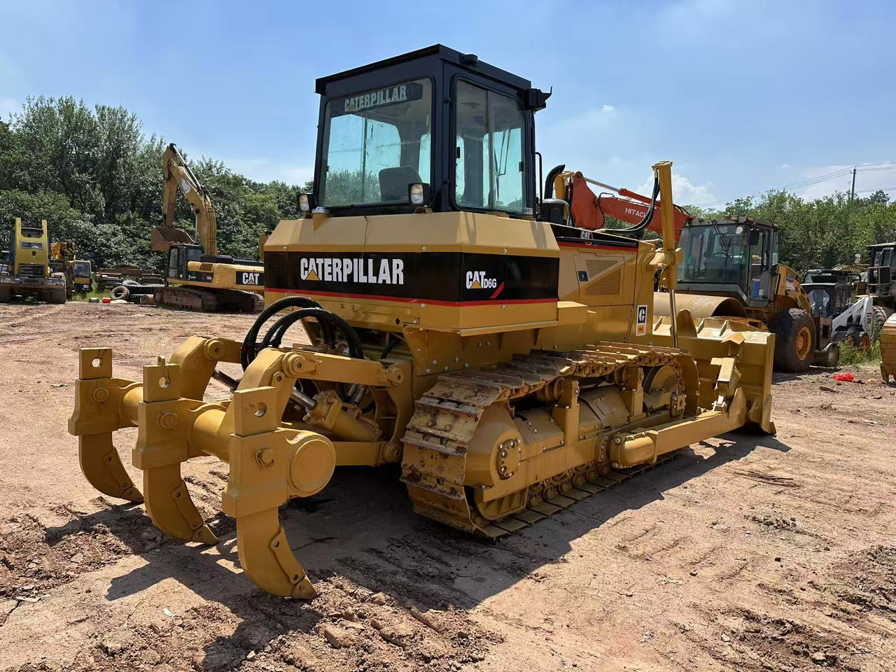 CATERPILLAR D6G - بلدوزر: صور 1 CATERPILLAR D6G - بلدوزر: صور 1