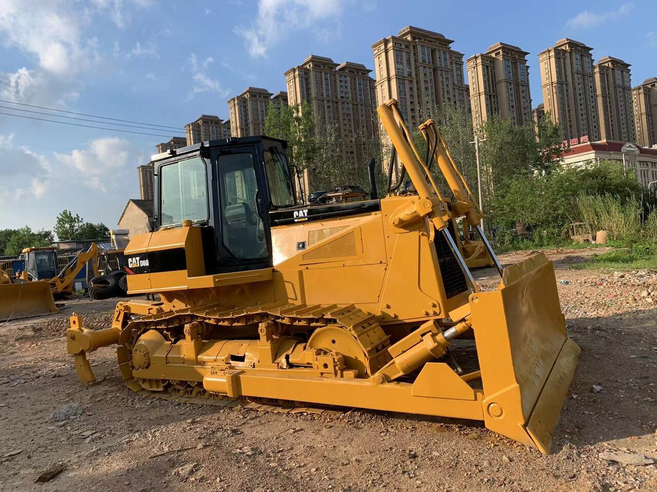 CATERPILLAR D6G - بلدوزر: صور 2 CATERPILLAR D6G - بلدوزر: صور 2