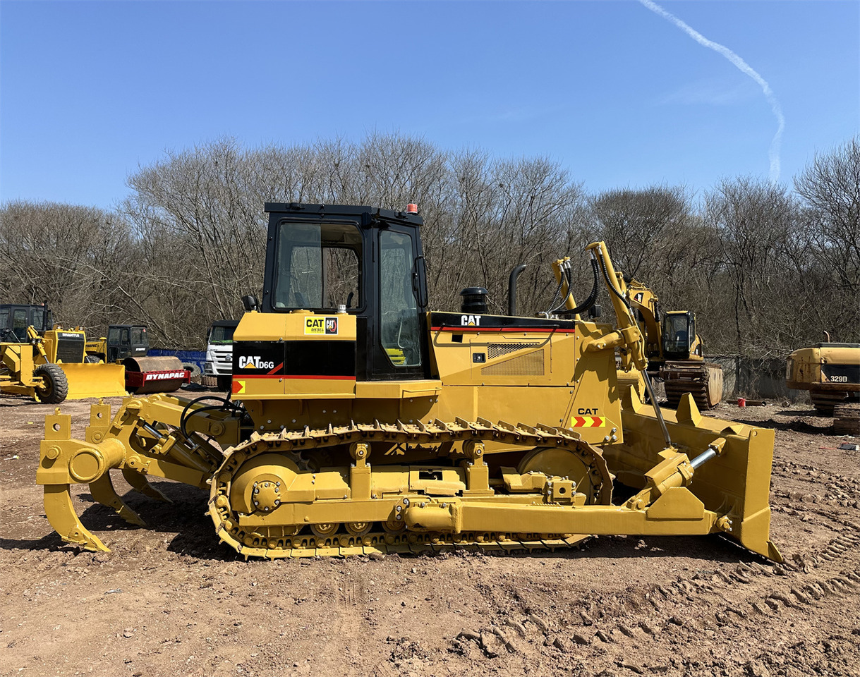 CATERPILLAR D6G - حفارة: صور 4 CATERPILLAR D6G - حفارة: صور 4