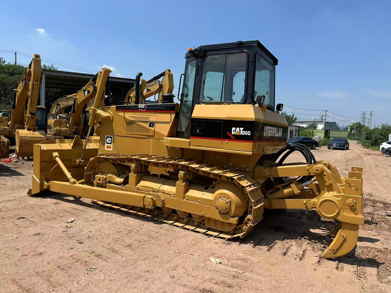 CATERPILLAR D6G - بلدوزر: صور 3 CATERPILLAR D6G - بلدوزر: صور 3