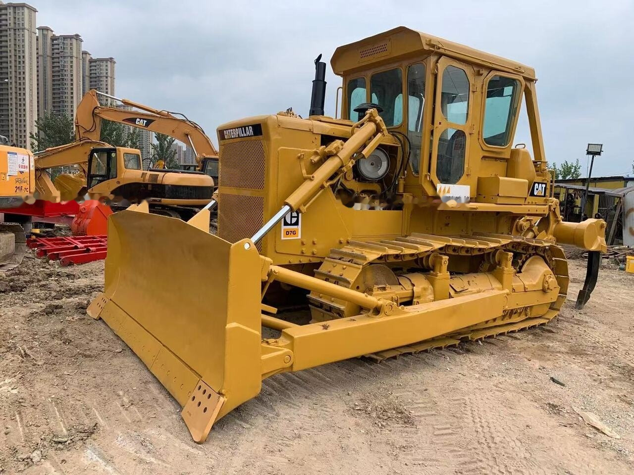 CATERPILLAR D7G - بلدوزر: صور 2 CATERPILLAR D7G - بلدوزر: صور 2