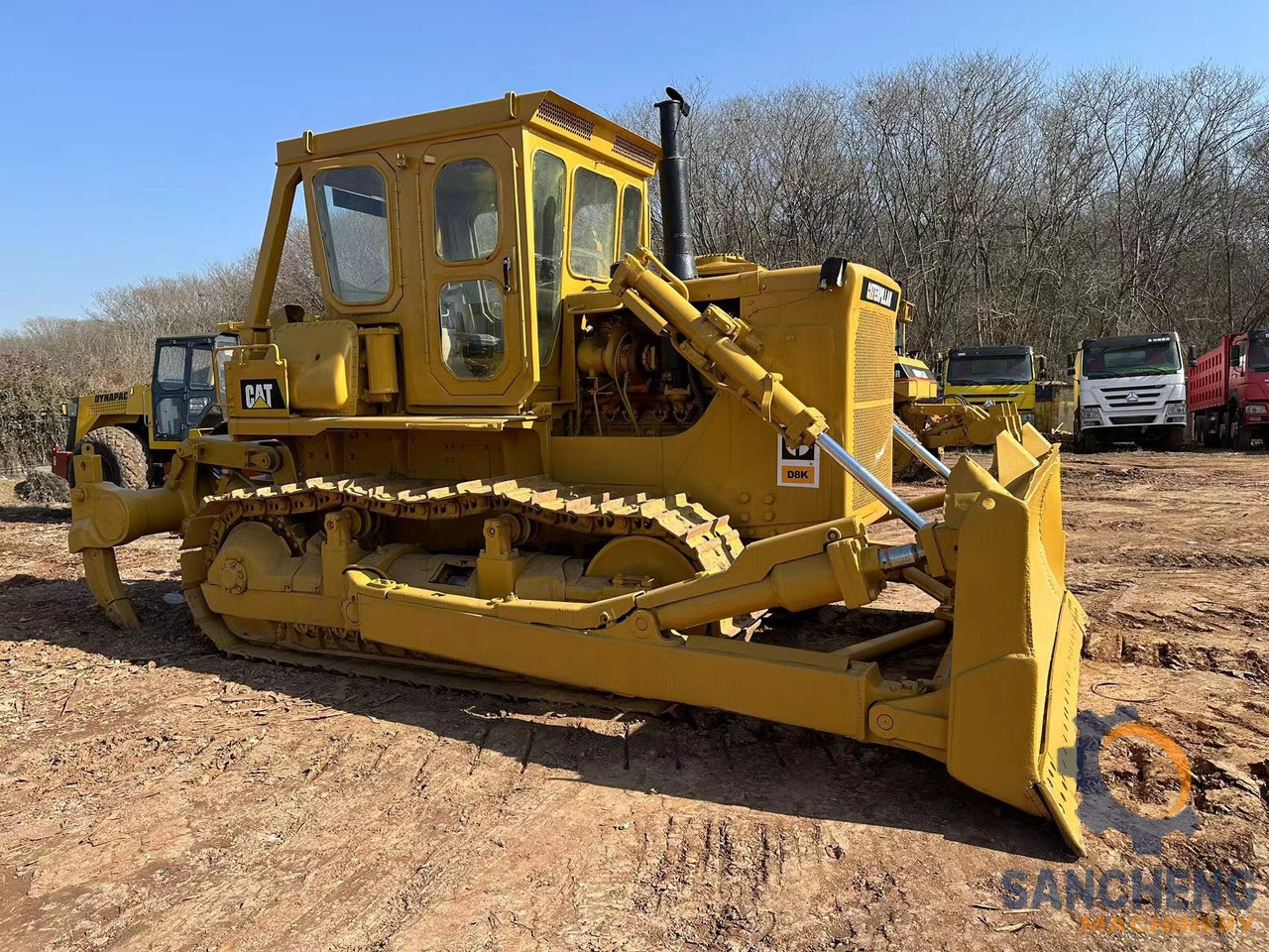 CATERPILLAR D8K - بلدوزر: صور 1 CATERPILLAR D8K - بلدوزر: صور 1