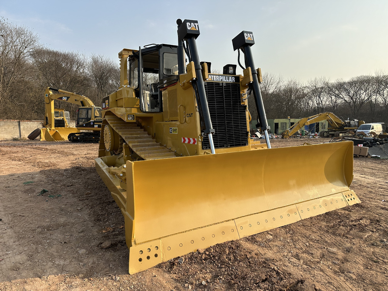 CATERPILLAR D8R - بلدوزر: صور 2 CATERPILLAR D8R - بلدوزر: صور 2