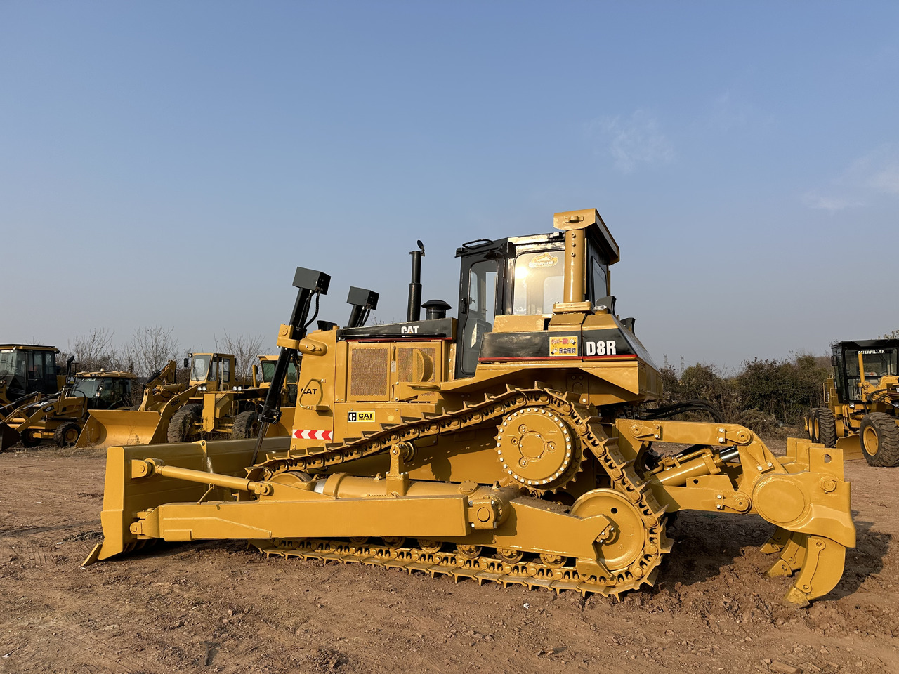 CATERPILLAR D8R - بلدوزر: صور 4 CATERPILLAR D8R - بلدوزر: صور 4