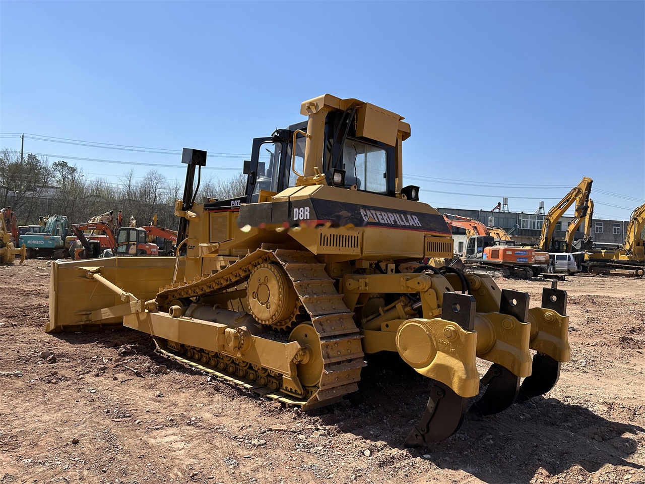 CATERPILLAR D8R - بلدوزر: صور 3 CATERPILLAR D8R - بلدوزر: صور 3