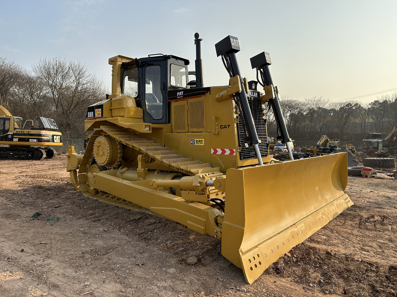 CATERPILLAR D8R - بلدوزر: صور 2 CATERPILLAR D8R - بلدوزر: صور 2