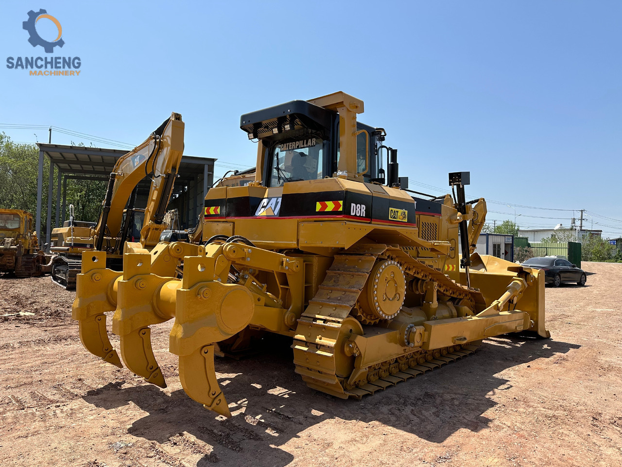 CATERPILLAR D8R - بلدوزر: صور 1 CATERPILLAR D8R - بلدوزر: صور 1