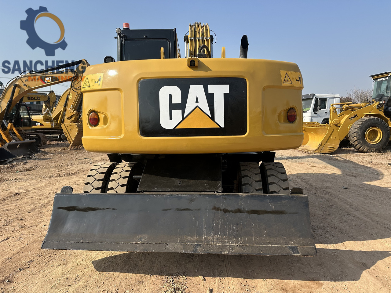 CATERPILLAR M320D2 - حفارة على عجلات: صور 4 CATERPILLAR M320D2 - حفارة على عجلات: صور 4