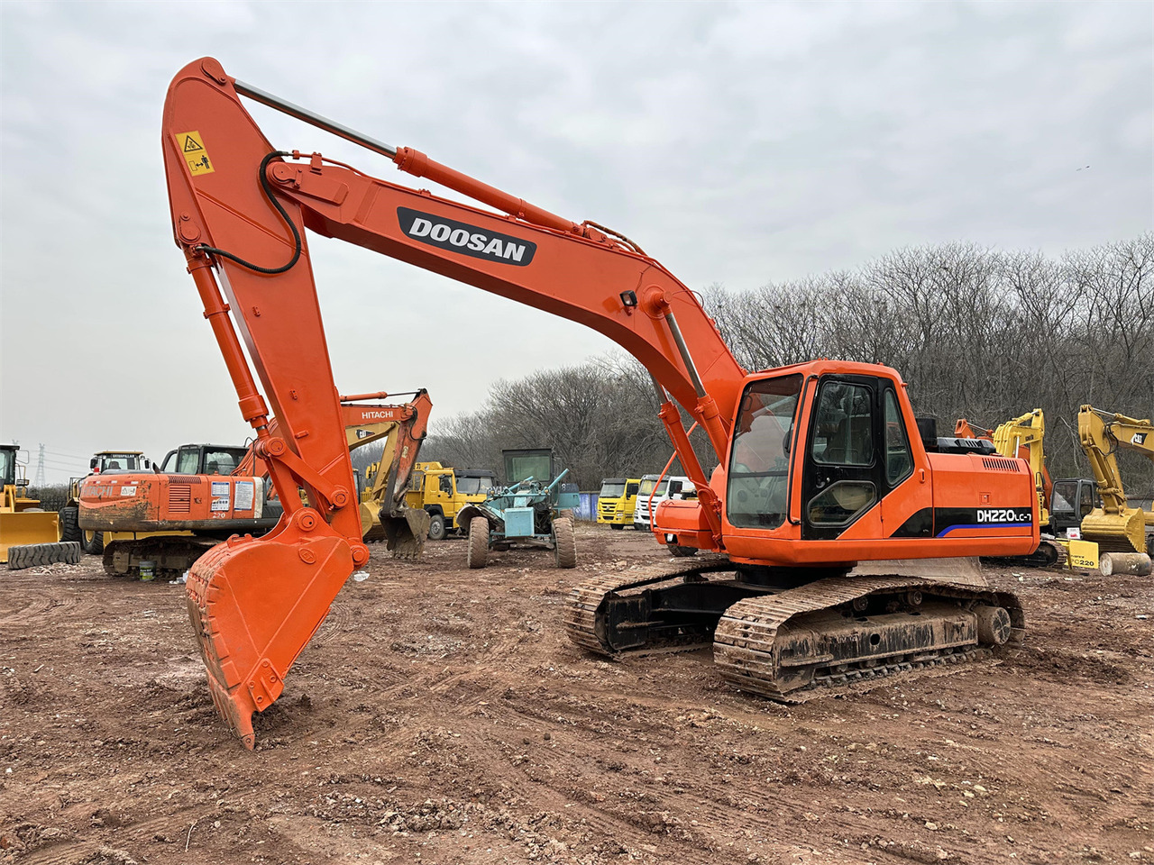 DOOSAN DH220 - حفارات زحافة: صور 3 DOOSAN DH220 - حفارات زحافة: صور 3