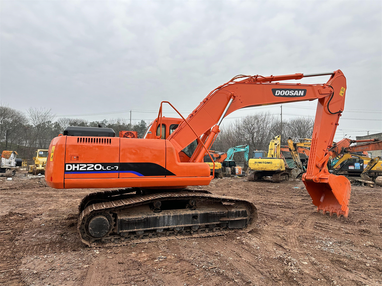 DOOSAN DH220 - حفارات زحافة: صور 1 DOOSAN DH220 - حفارات زحافة: صور 1