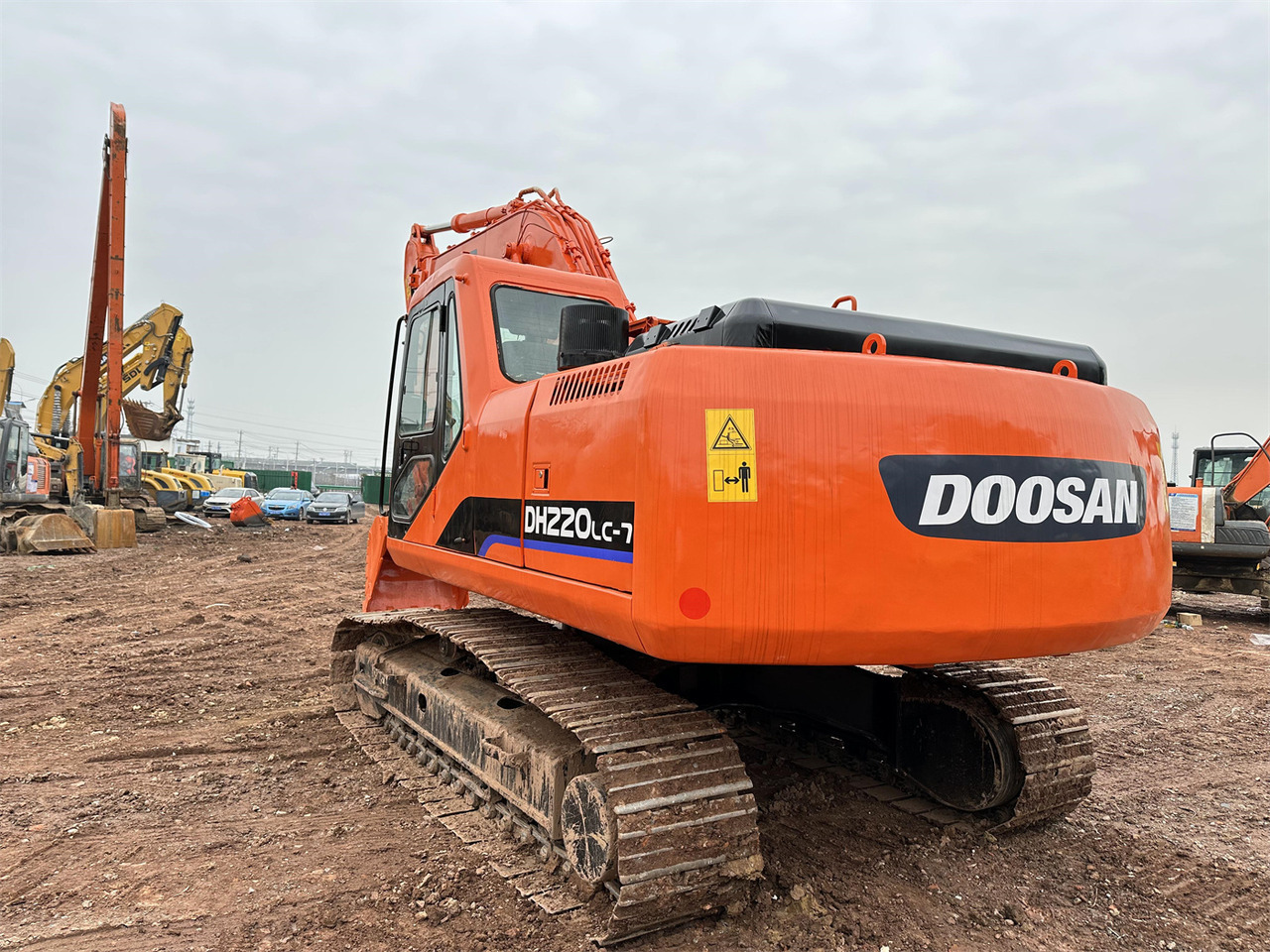 DOOSAN DH220 - حفارات زحافة: صور 5 DOOSAN DH220 - حفارات زحافة: صور 5