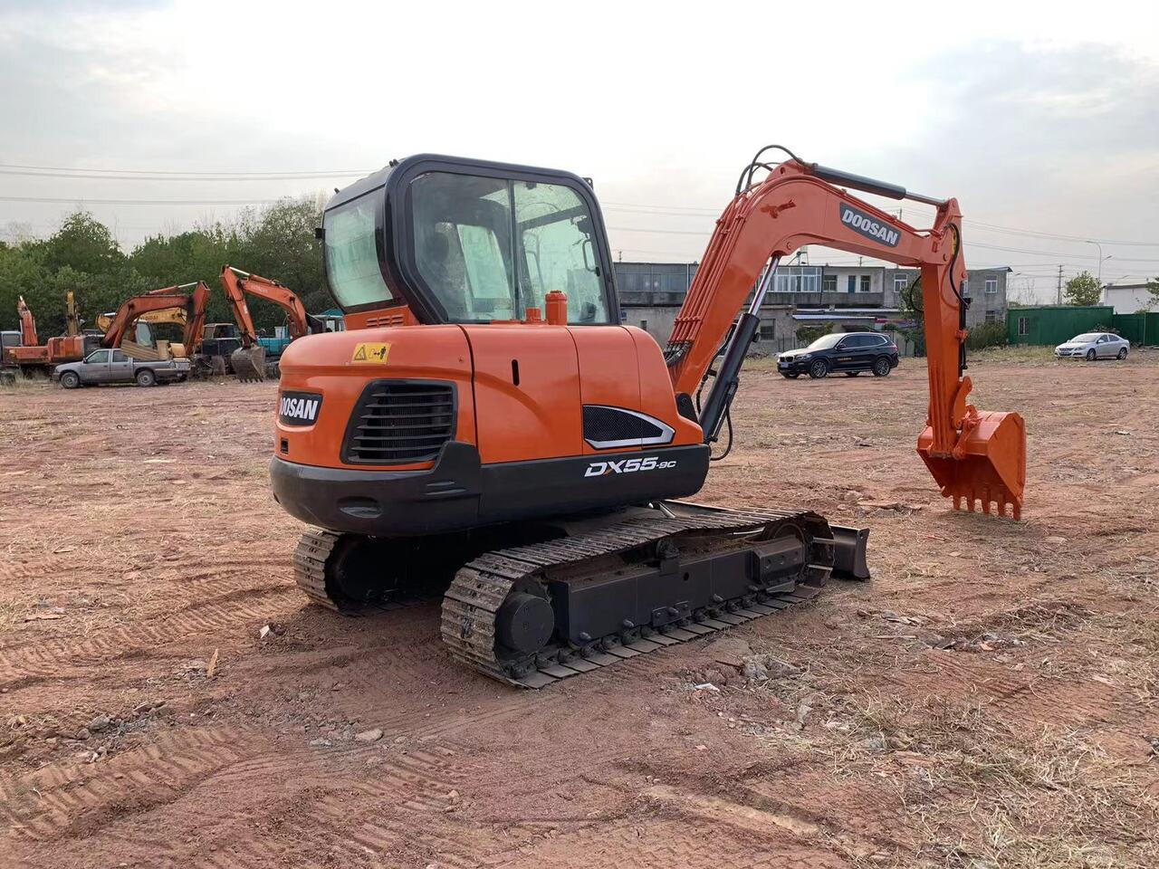 DOOSAN DX55 - حفارة: صور 1 DOOSAN DX55 - حفارة: صور 1