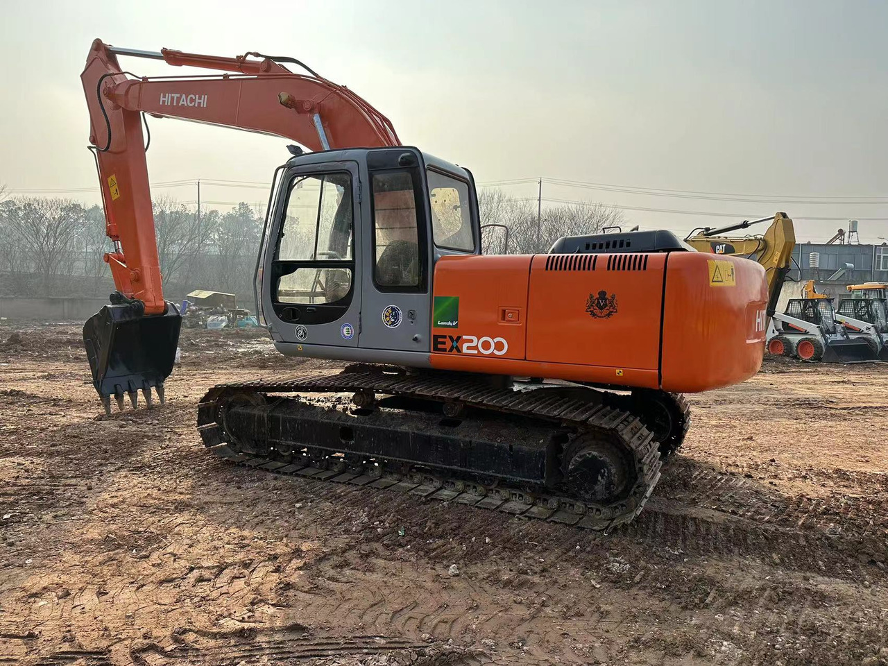HITACHI EX200 - حفارة: صور 3 HITACHI EX200 - حفارة: صور 3