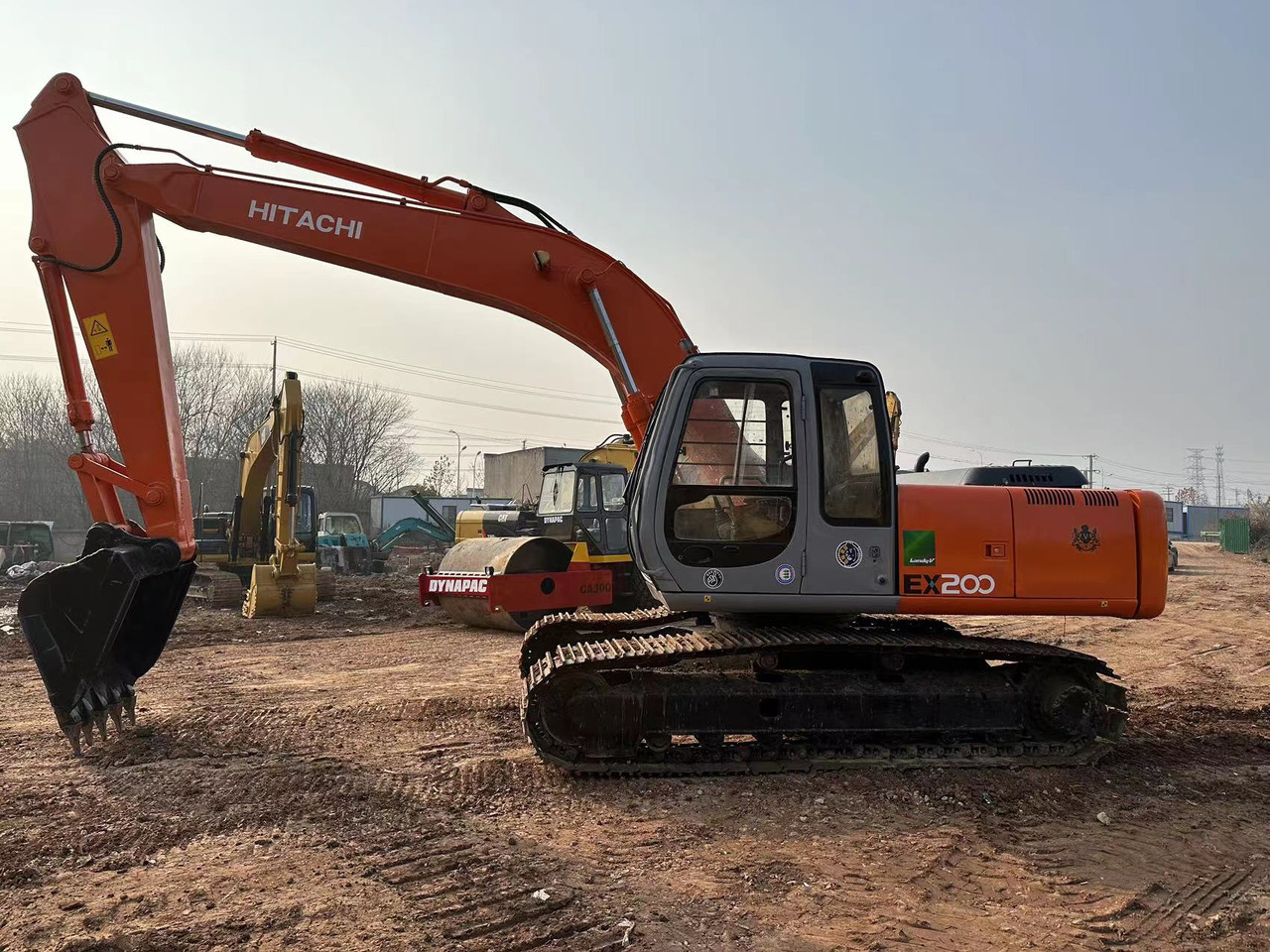 HITACHI EX200 - حفارة: صور 2 HITACHI EX200 - حفارة: صور 2