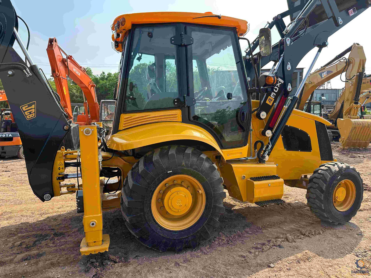 حفار متعدد الاستخدام JCB 3CX Backhoe loader: صور 8 حفار متعدد الاستخدام JCB 3CX Backhoe loader: صور 8