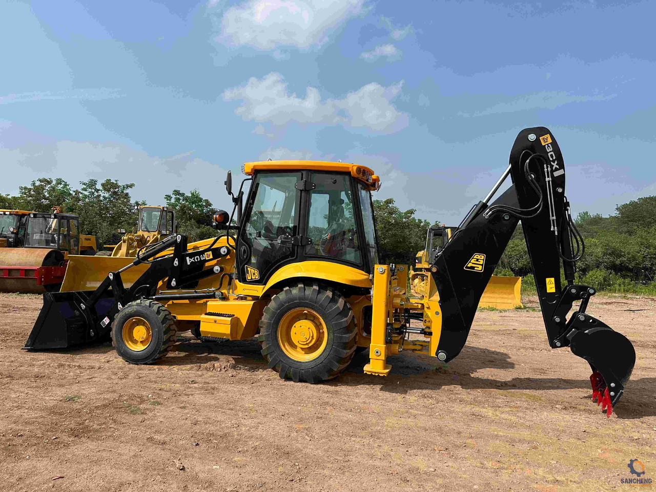 JCB 3CX Backhoe loader - حفار متعدد الاستخدام: صور 3 JCB 3CX Backhoe loader - حفار متعدد الاستخدام: صور 3