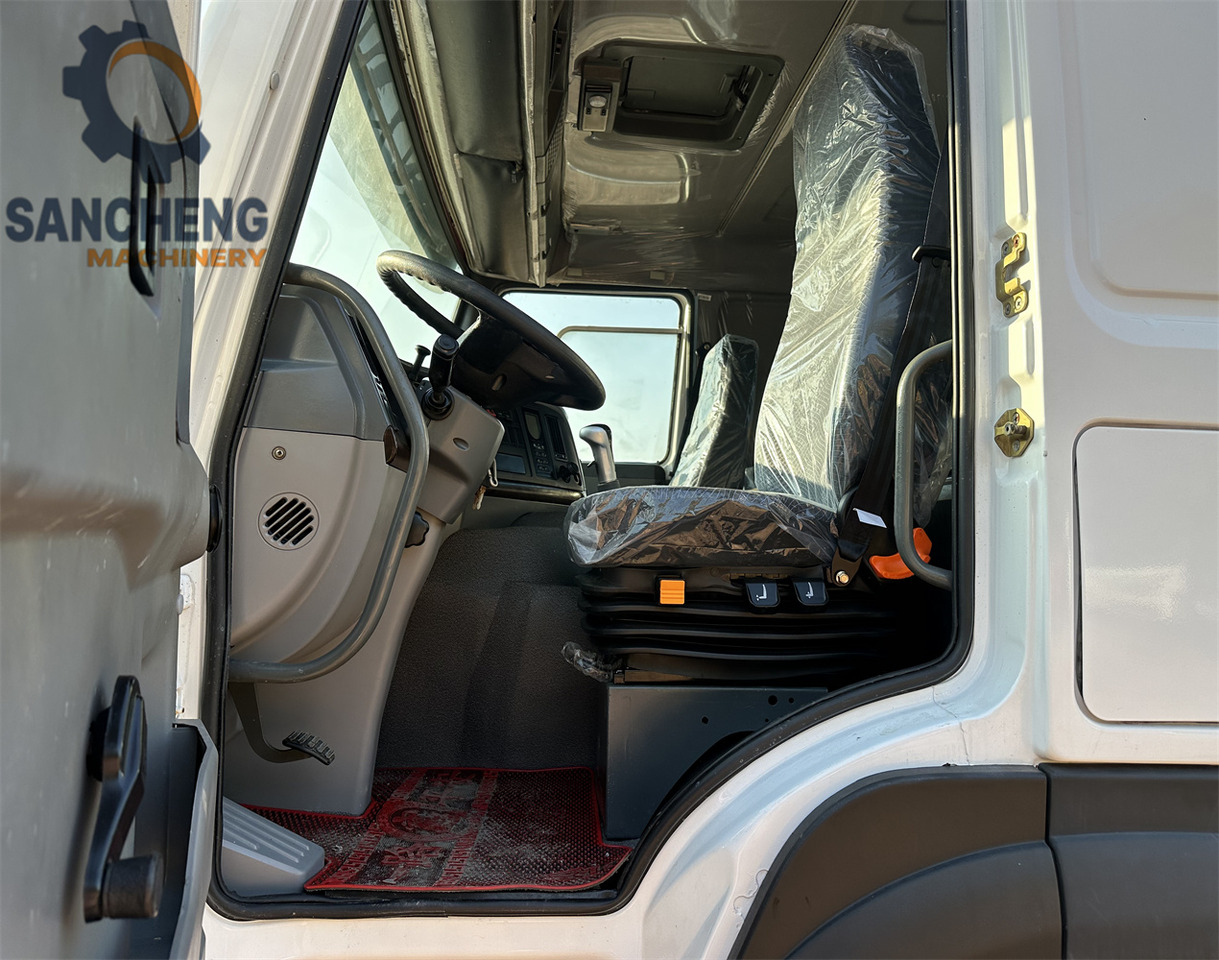 SINOTRUK HOWO 371 6x4 Water Tanker Truck إيجار SINOTRUK HOWO 371 6x4 Water Tanker Truck: صور 8 SINOTRUK HOWO 371 6x4 Water Tanker Truck إيجار SINOTRUK HOWO 371 6x4 Water Tanker Truck: صور 8