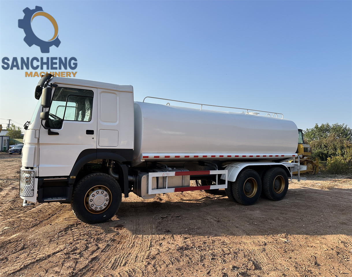 SINOTRUK HOWO 371 6x4 Water Tanker Truck - شاحنة صهريج: صور 4 SINOTRUK HOWO 371 6x4 Water Tanker Truck - شاحنة صهريج: صور 4