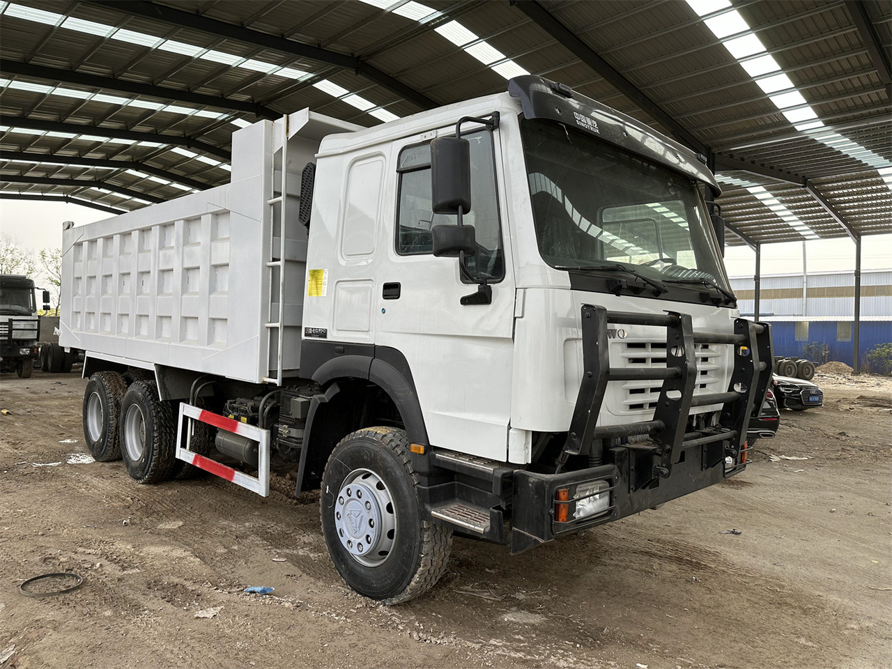 SINOTRUK HOWO Dump truck 371 6x4 - قلابات: صور 5 SINOTRUK HOWO Dump truck 371 6x4 - قلابات: صور 5