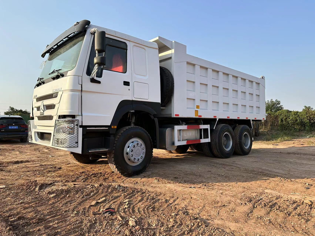SINOTRUK HOWO HOWO 371 6x4 - قلابات: صور 3 SINOTRUK HOWO HOWO 371 6x4 - قلابات: صور 3