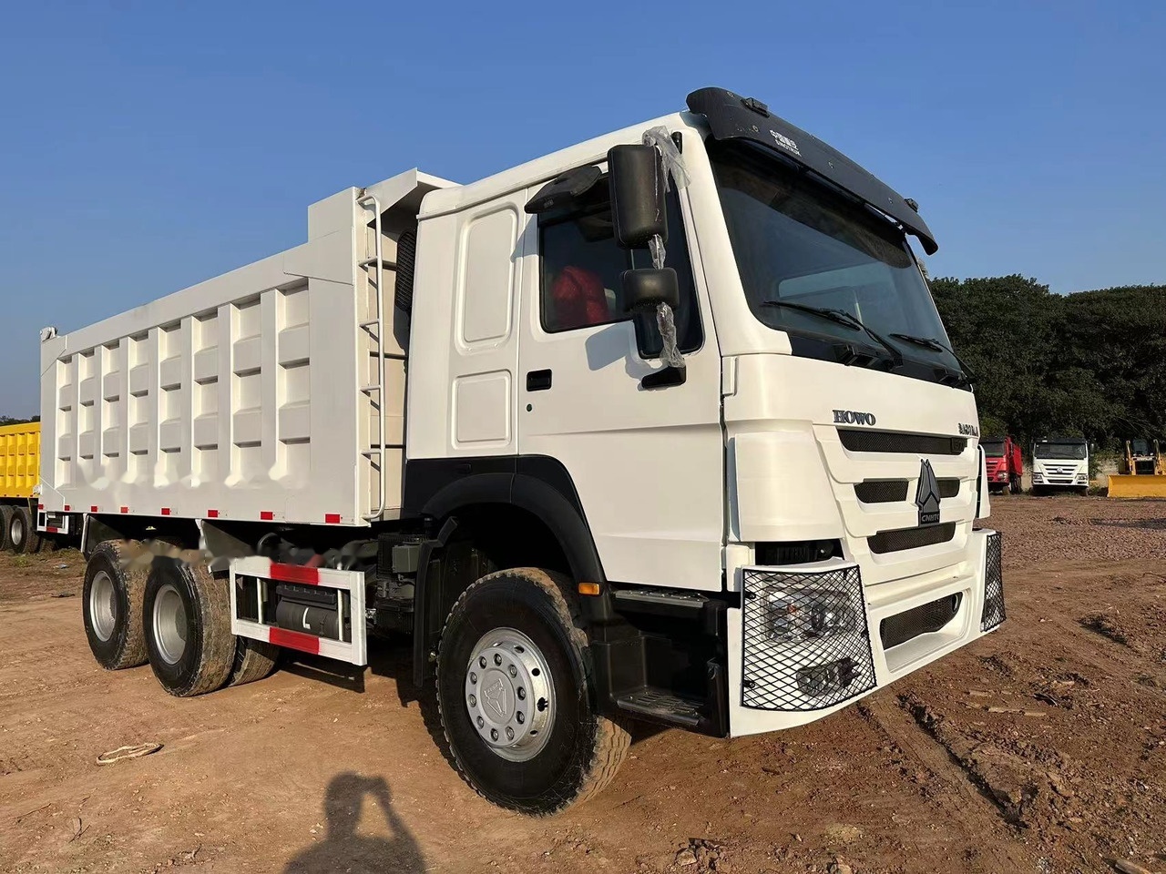 SINOTRUK HOWO HOWO 371 6x4 - قلابات: صور 4 SINOTRUK HOWO HOWO 371 6x4 - قلابات: صور 4