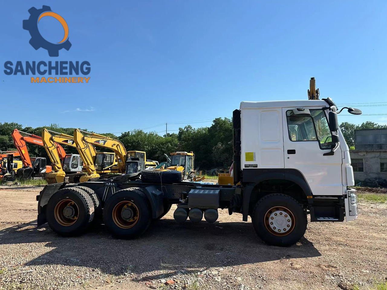 SINOTRUK HOWO Truck Head 371hp 6x4 - شاحنة جرار: صور 4 SINOTRUK HOWO Truck Head 371hp 6x4 - شاحنة جرار: صور 4