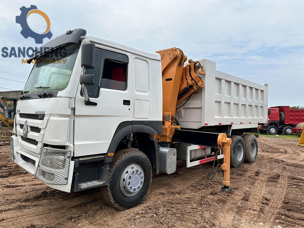 SINOTRUK Howo 371 6x4 crane truck - شاحنة كرين: صور 1 SINOTRUK Howo 371 6x4 crane truck - شاحنة كرين: صور 1