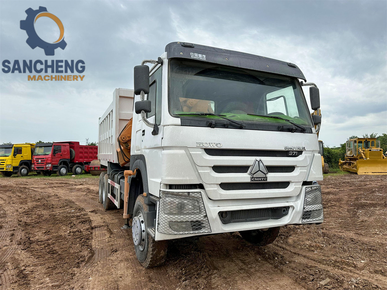 SINOTRUK Howo 371hp 6x4 crane truck - شاحنة كرين: صور 3 SINOTRUK Howo 371hp 6x4 crane truck - شاحنة كرين: صور 3