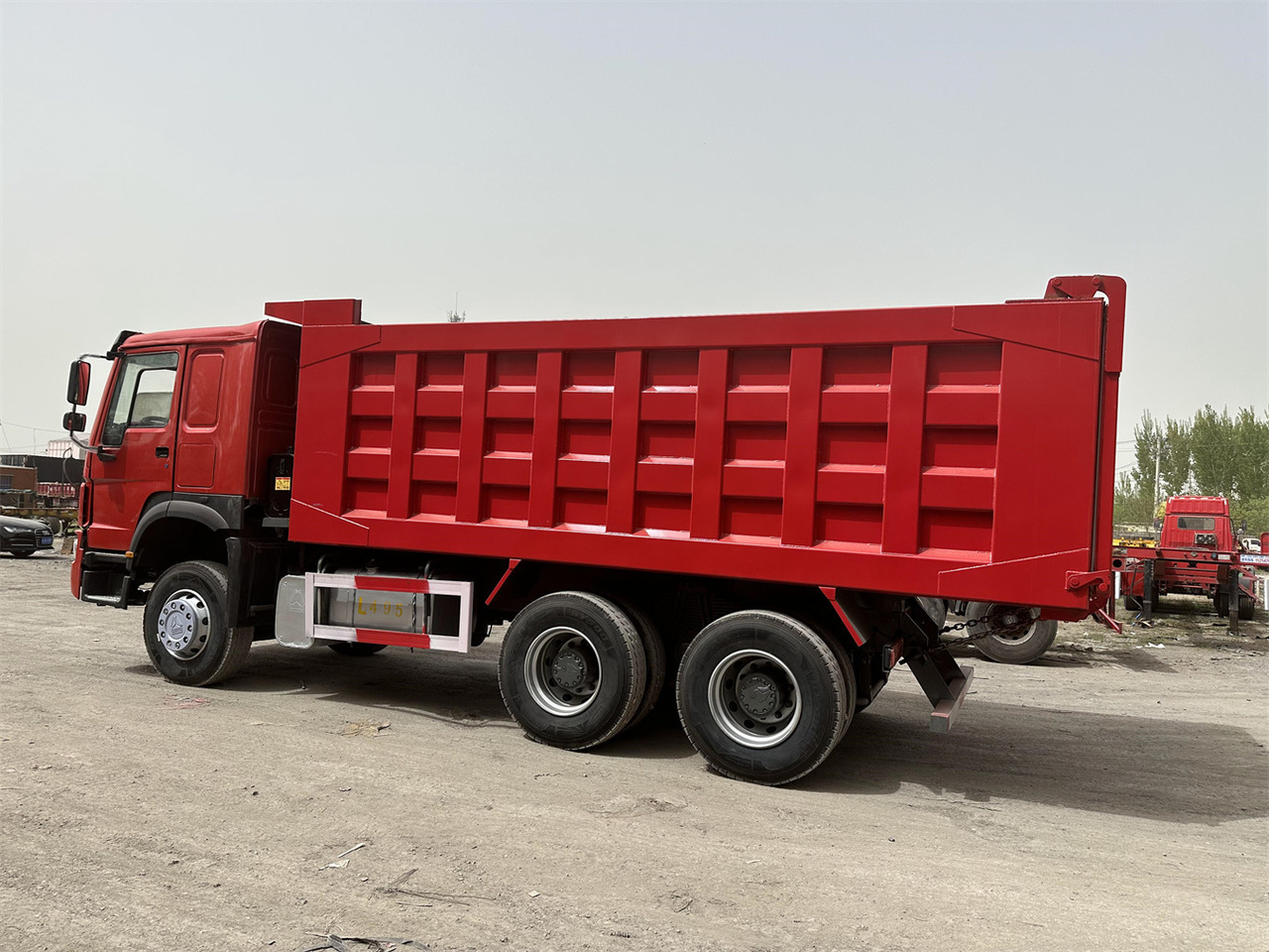 قلابات لنقل السيلاج SINOTRUK Howo Dump truck 371: صور 6