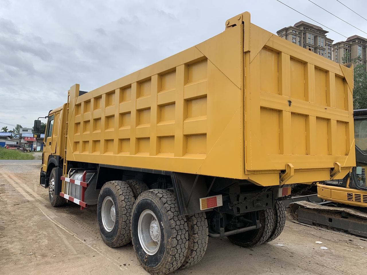SINOTRUK Howo Dump truck 371 - قلابات: صور 5 SINOTRUK Howo Dump truck 371 - قلابات: صور 5