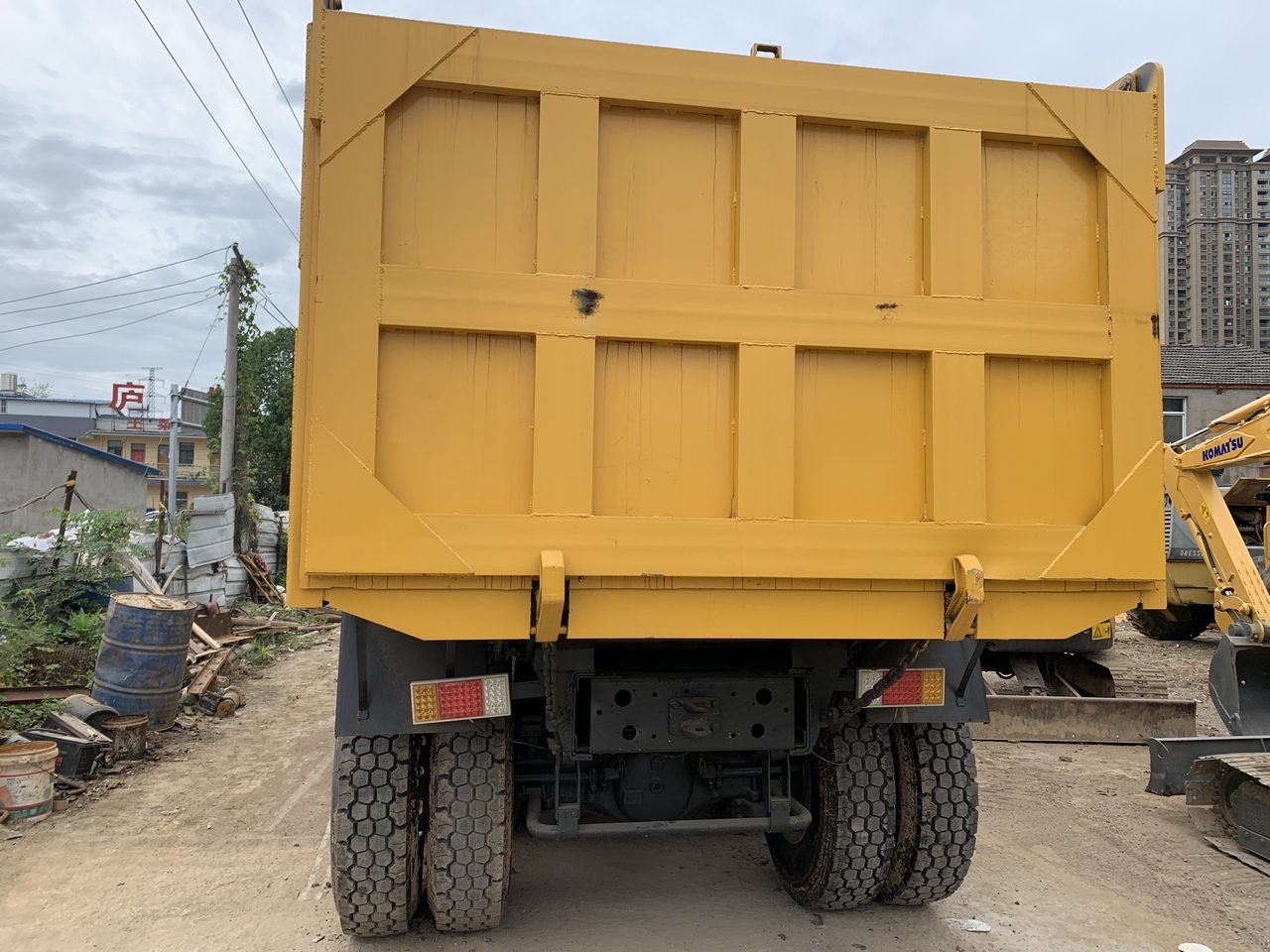 SINOTRUK Howo Dump truck 371 - قلابات: صور 3 SINOTRUK Howo Dump truck 371 - قلابات: صور 3