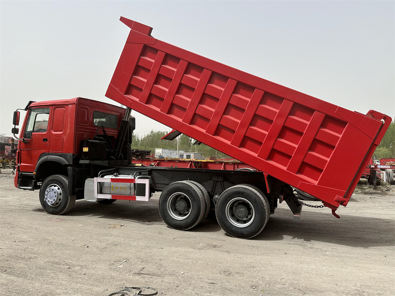 SINOTRUK Howo Dump truck 371 - قلابات: صور 4 SINOTRUK Howo Dump truck 371 - قلابات: صور 4