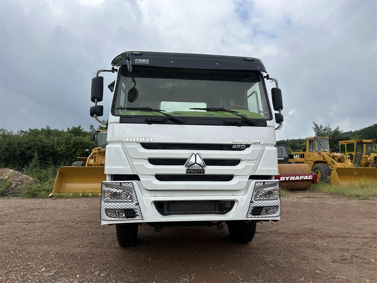 SINOTRUK Howo tractor unit 420hp - شاحنة جرار: صور 2 SINOTRUK Howo tractor unit 420hp - شاحنة جرار: صور 2
