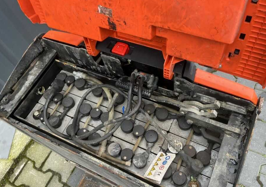 BT LWE250 - معدات الرفع منخفض المستوى: صور 5 BT LWE250 - معدات الرفع منخفض المستوى: صور 5