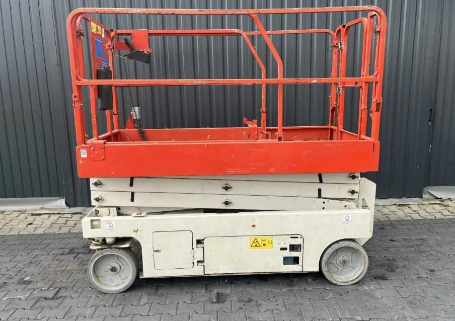 Genie GS-2046 - رافعات مقصية: صور 2 Genie GS-2046 - رافعات مقصية: صور 2