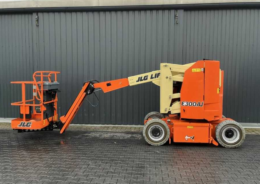 JLG E300AJ - رافعات سلة مفصلية: صور 2 JLG E300AJ - رافعات سلة مفصلية: صور 2
