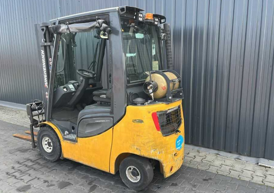 Jungheinrich TFG320s - رافعة شوكية تعمل بالغاز: صور 3 Jungheinrich TFG320s - رافعة شوكية تعمل بالغاز: صور 3