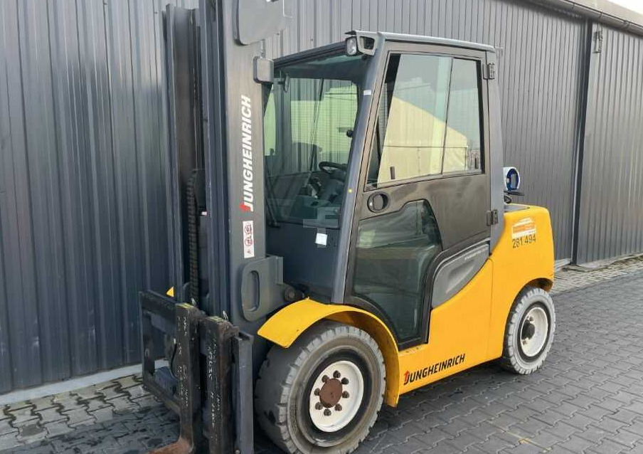 Jungheinrich TFG550s - رافعة شوكية تعمل بالغاز: صور 1 Jungheinrich TFG550s - رافعة شوكية تعمل بالغاز: صور 1