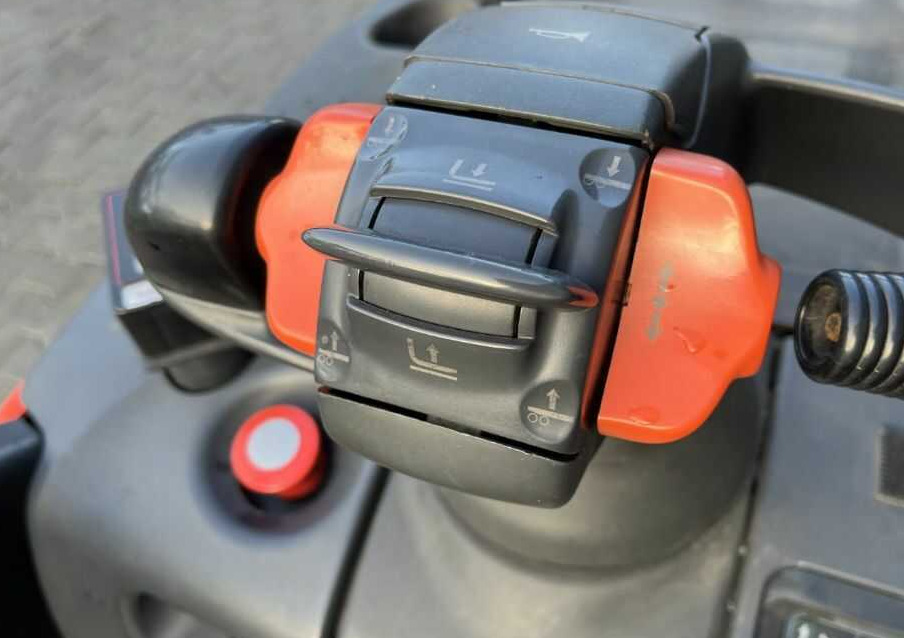 Linde D12SP - معدات تكديس: صور 3 Linde D12SP - معدات تكديس: صور 3