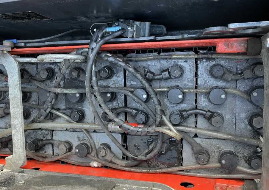 Linde D12SP - معدات تكديس: صور 5 Linde D12SP - معدات تكديس: صور 5