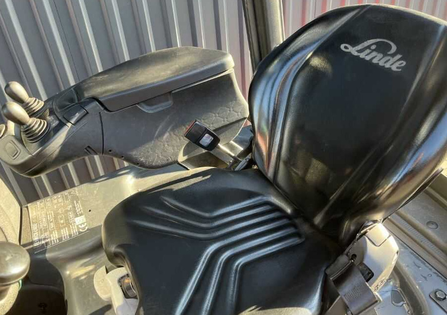 رافعة شوكية كهربائية Linde E14-02: صور 9 رافعة شوكية كهربائية Linde E14-02: صور 9
