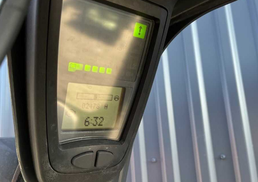 رافعة شوكية كهربائية Linde E14-02: صور 6 رافعة شوكية كهربائية Linde E14-02: صور 6