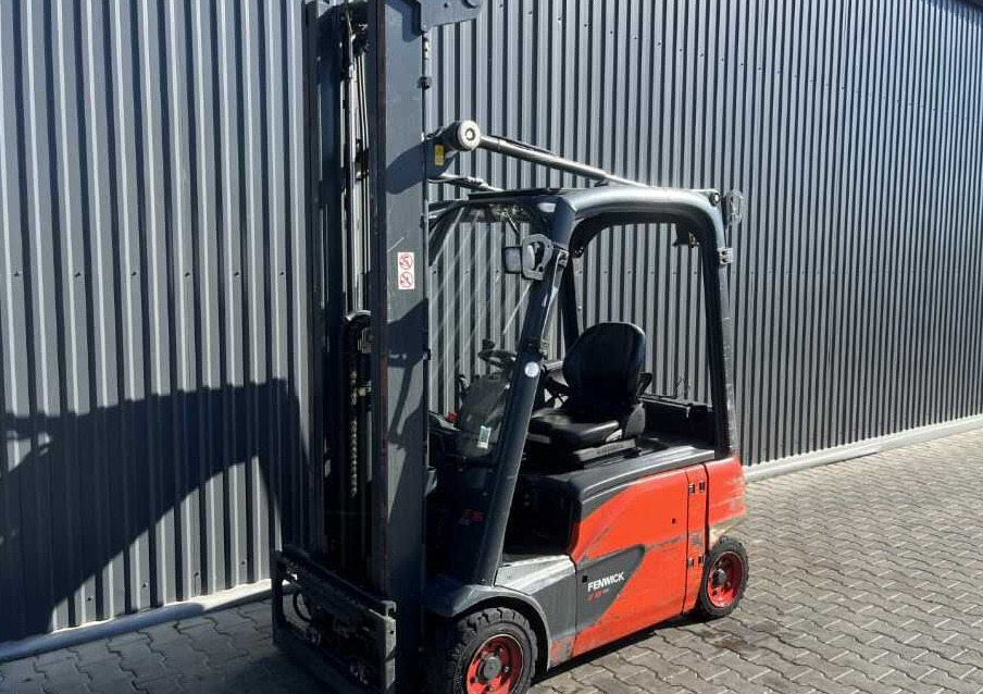 Linde E16P-02 - رافعة شوكية كهربائية: صور 1 Linde E16P-02 - رافعة شوكية كهربائية: صور 1