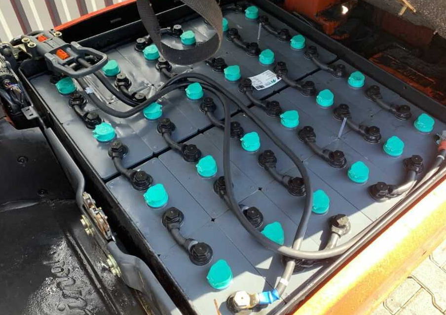 رافعة شوكية كهربائية Linde E20PL-01: صور 7