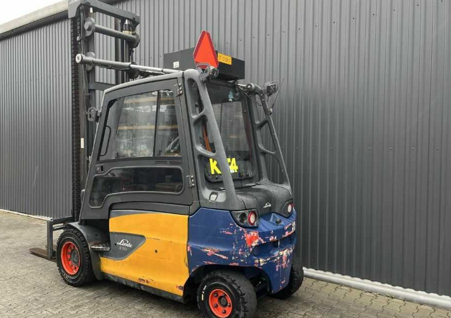 Linde E50HL-01/600 - رافعة شوكية كهربائية: صور 3 Linde E50HL-01/600 - رافعة شوكية كهربائية: صور 3