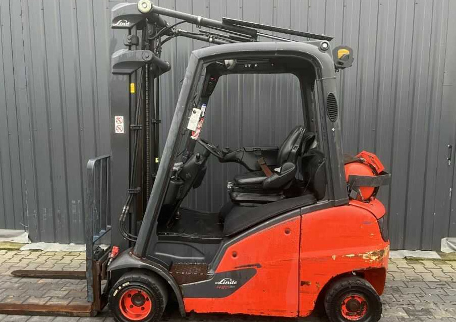 Linde H20T-01 - رافعة شوكية تعمل بالغاز: صور 2 Linde H20T-01 - رافعة شوكية تعمل بالغاز: صور 2