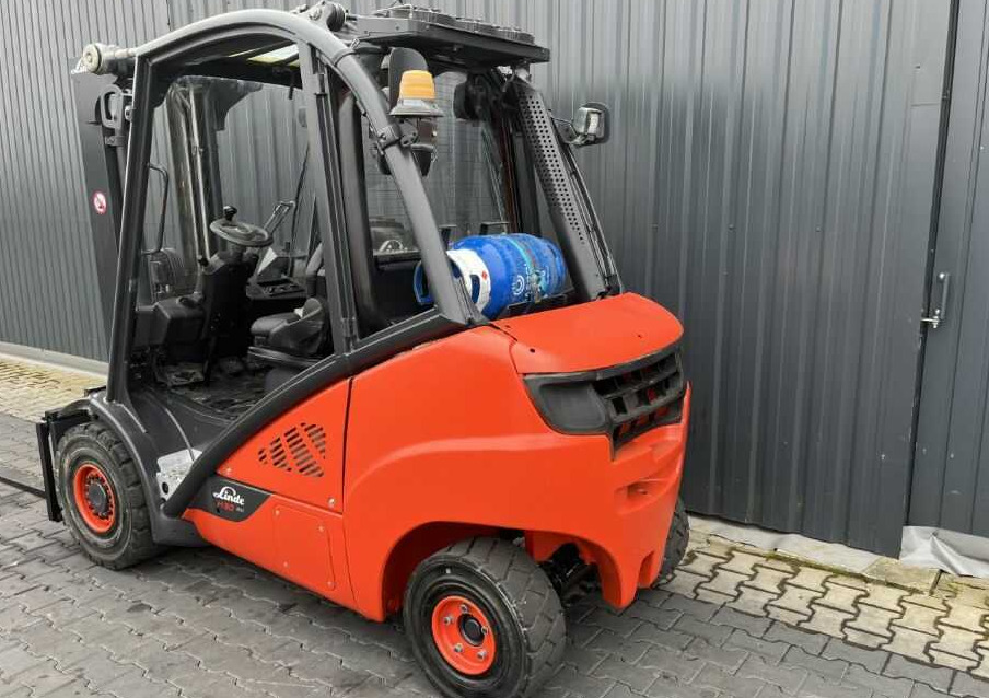Linde H30T-02 - رافعة شوكية تعمل بالغاز: صور 3 Linde H30T-02 - رافعة شوكية تعمل بالغاز: صور 3
