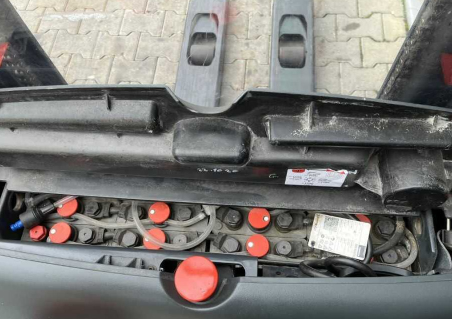 معدات تكديس Linde L12: صور 6 معدات تكديس Linde L12: صور 6