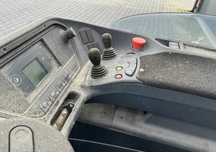 Linde R14HD-01 - شاحنة مناولة: صور 5 Linde R14HD-01 - شاحنة مناولة: صور 5