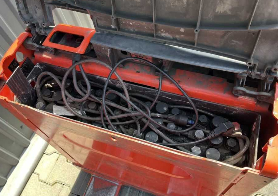 Linde T16 - معدات الرفع منخفض المستوى: صور 5 Linde T16 - معدات الرفع منخفض المستوى: صور 5